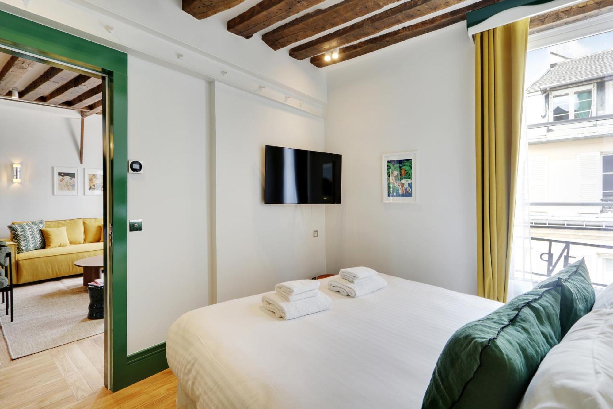 Paris Home Collection Serviced Apartments In Notre Dame - Rue Savoie Bagian luar foto