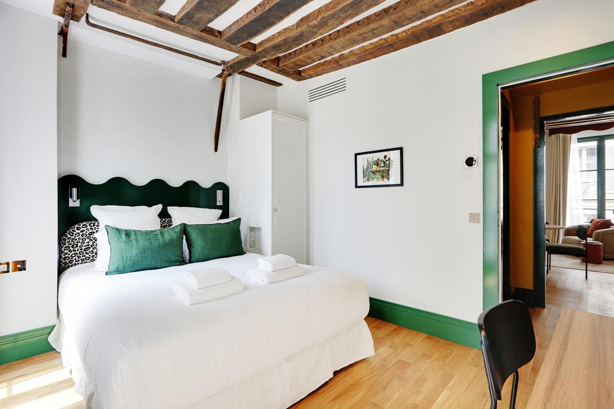 Paris Home Collection Serviced Apartments In Notre Dame - Rue Savoie Bagian luar foto