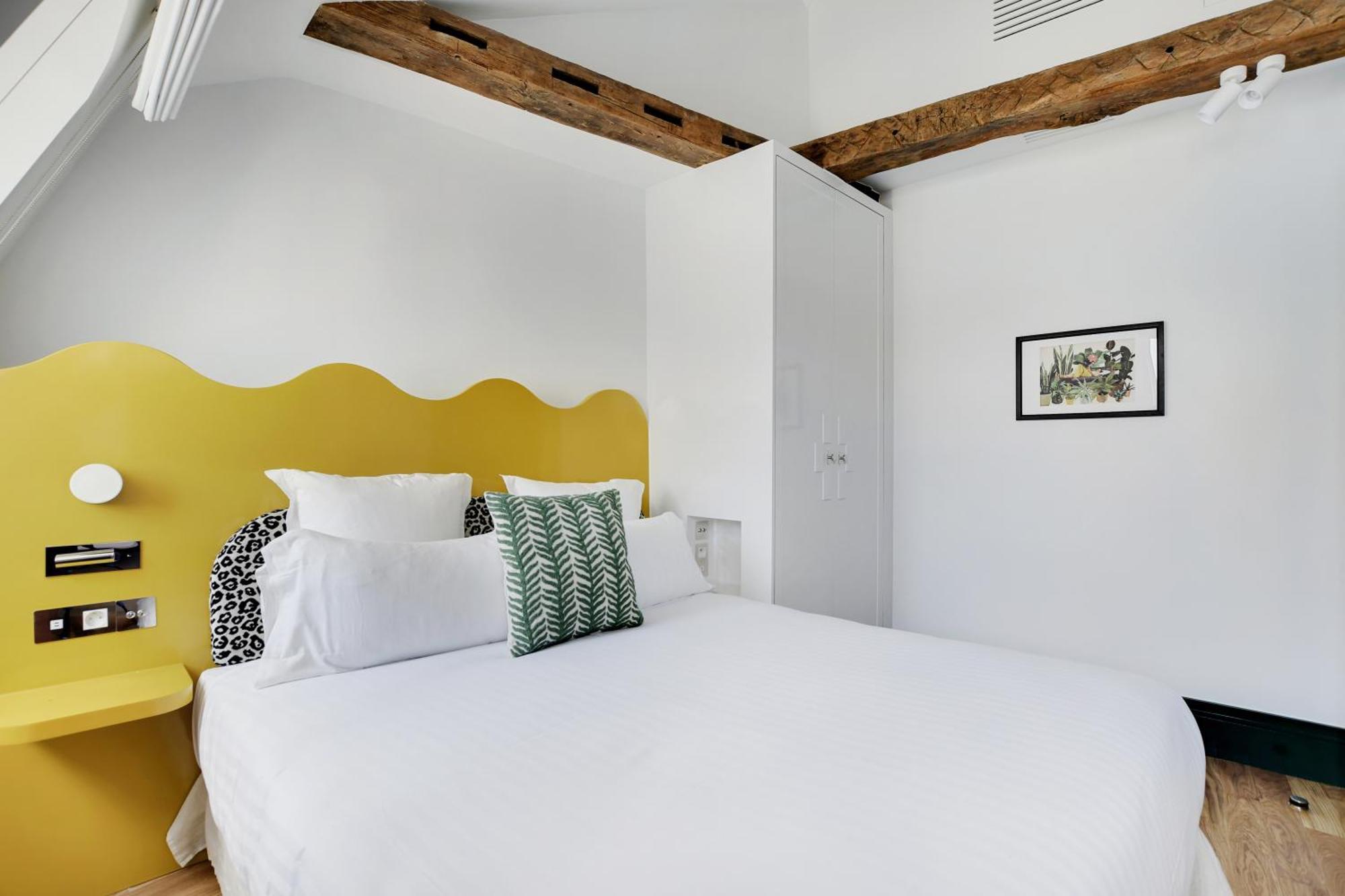 Paris Home Collection Serviced Apartments In Notre Dame - Rue Savoie Bagian luar foto