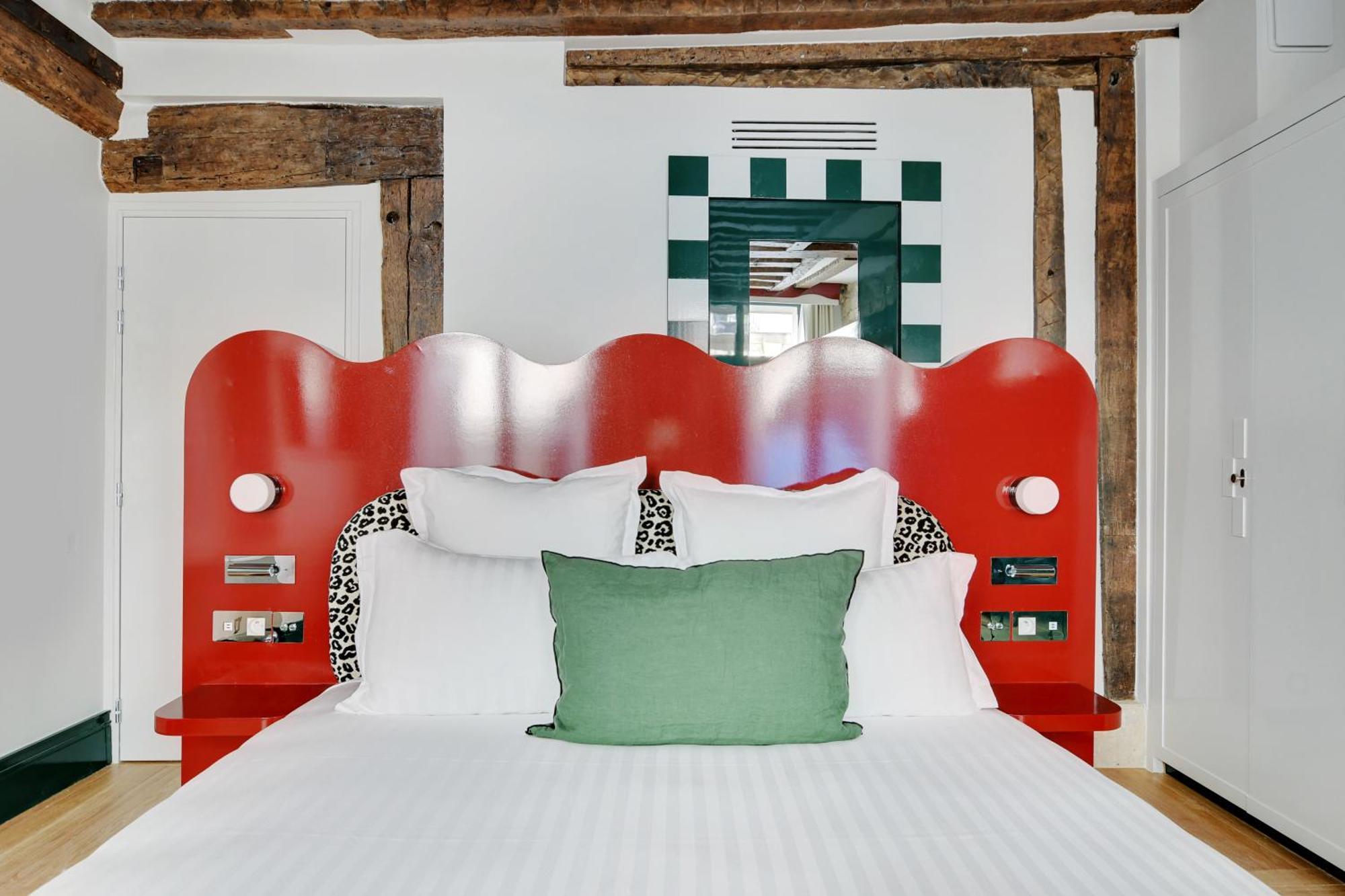 Paris Home Collection Serviced Apartments In Notre Dame - Rue Savoie Bagian luar foto