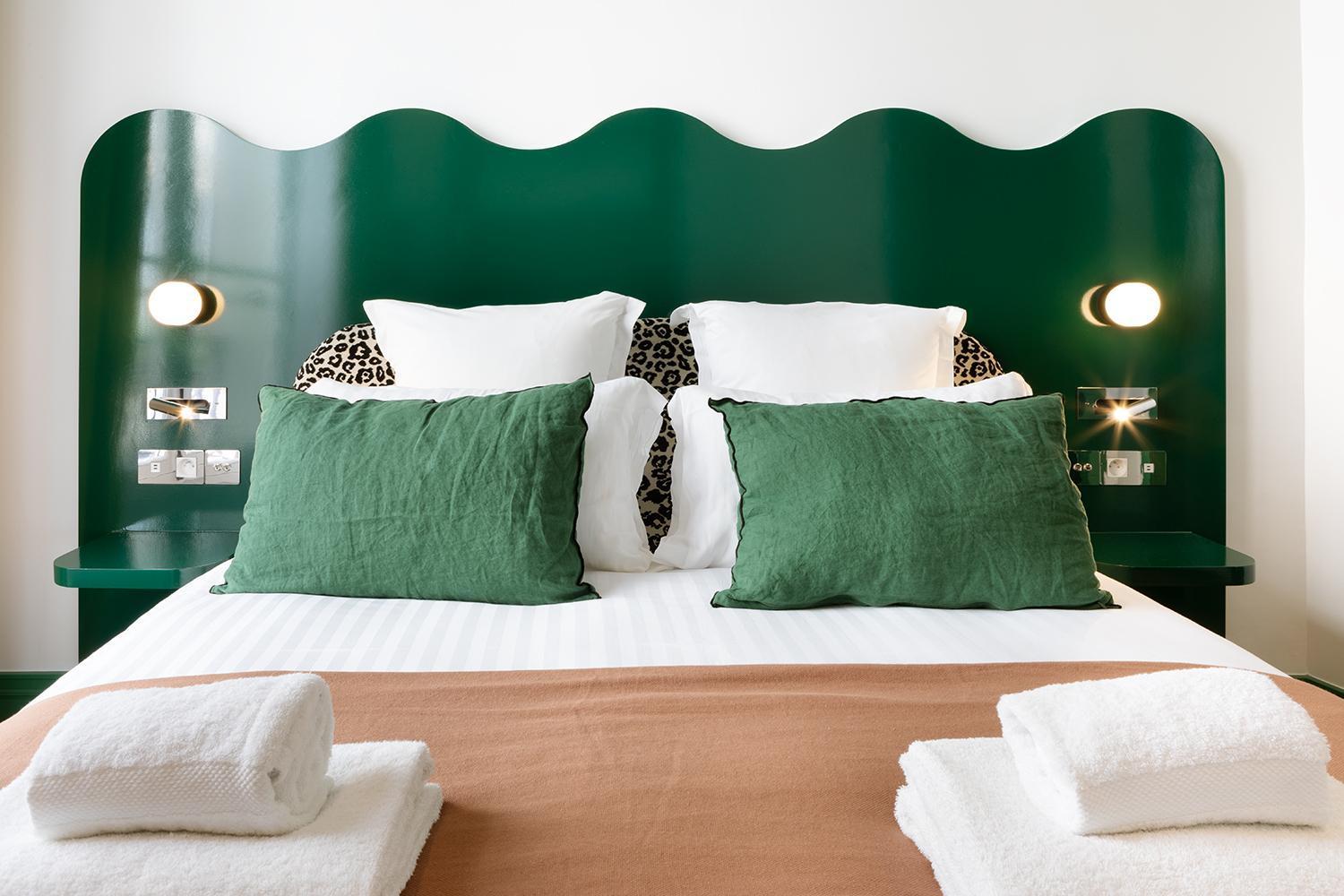 Paris Home Collection Serviced Apartments In Notre Dame - Rue Savoie Bagian luar foto
