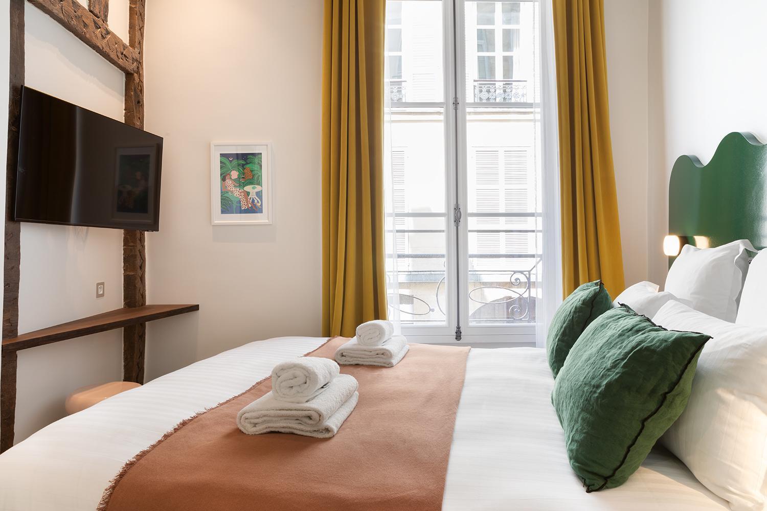 Paris Home Collection Serviced Apartments In Notre Dame - Rue Savoie Bagian luar foto